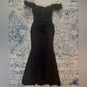 Elegant Black Off-Shoulder Formal Dress